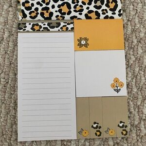 Vera Bradley Go Wild notepad with sticky notes